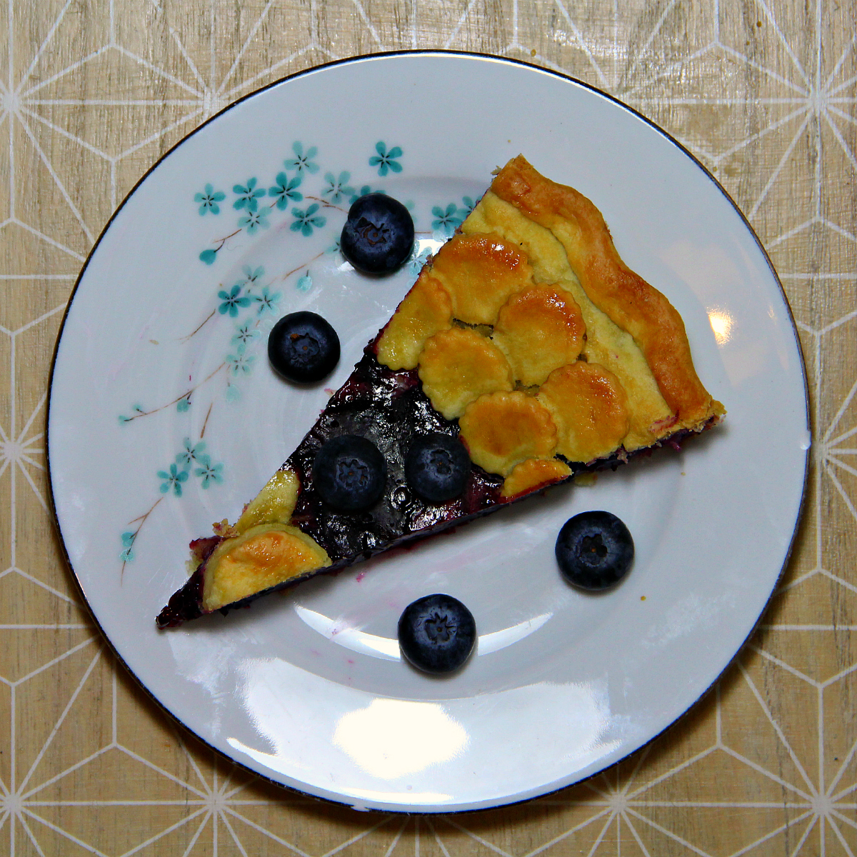 Vegan Blueberry Mango Pie - The Vegan Eskimo