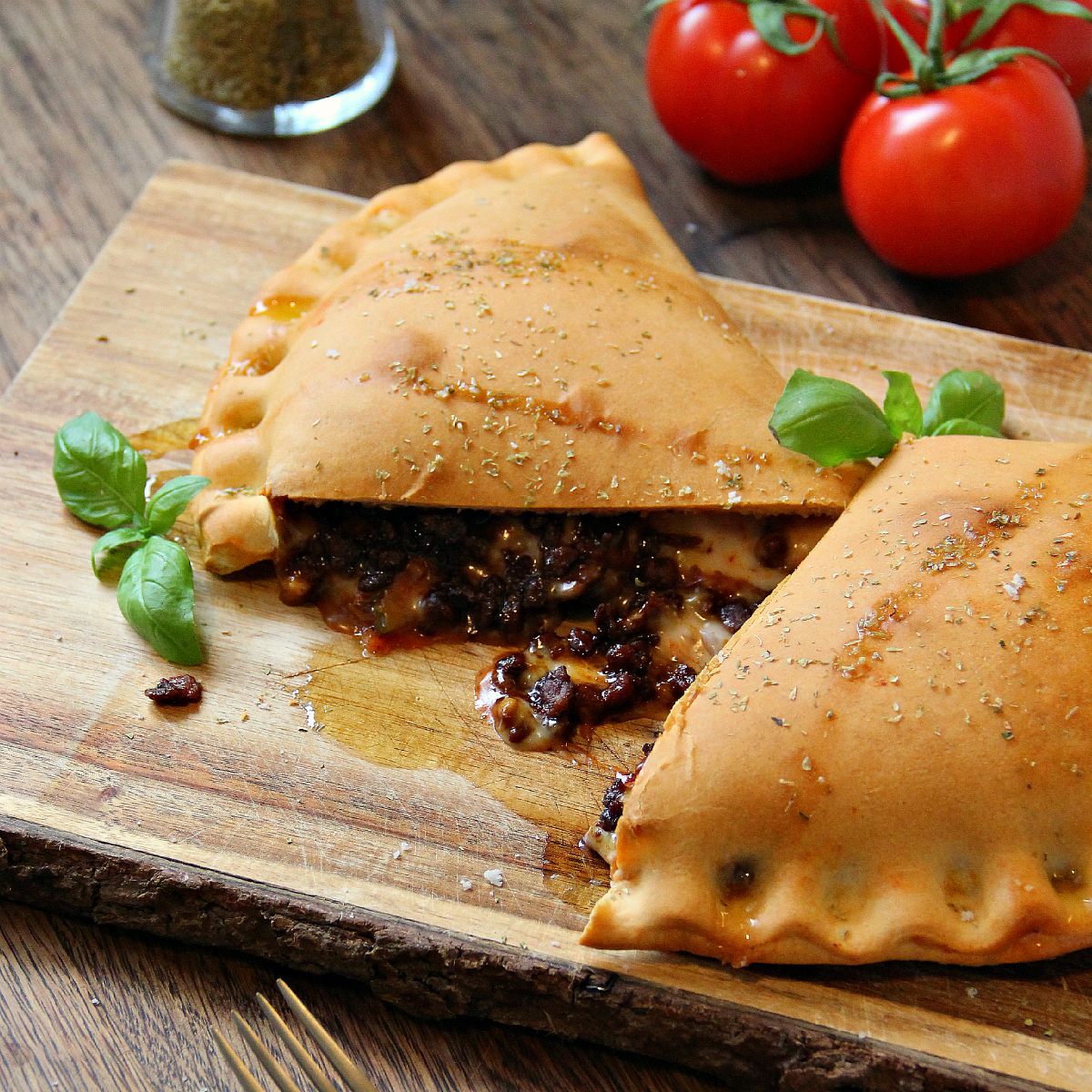 Vegan Calzone Pizza - The Vegan Eskimo