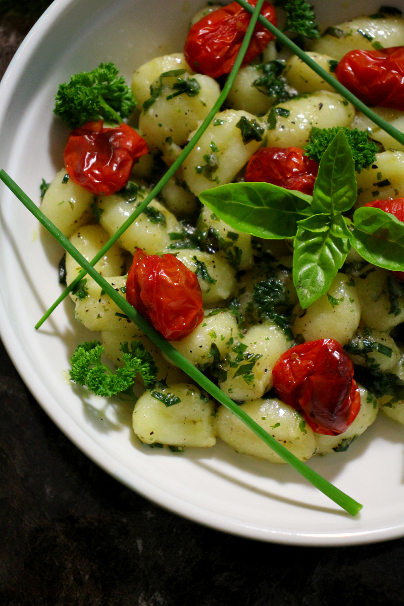 Herbal Buttered Gnocchi & Tomatoes - The Vegan Eskimo