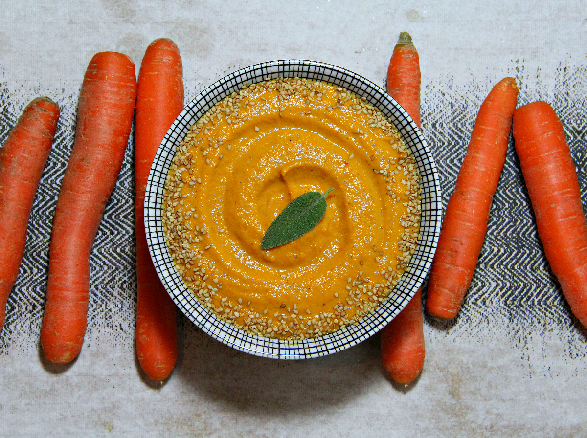 Vegan Roasted Carrot & Tomato Soup - The Vegan Eskimo