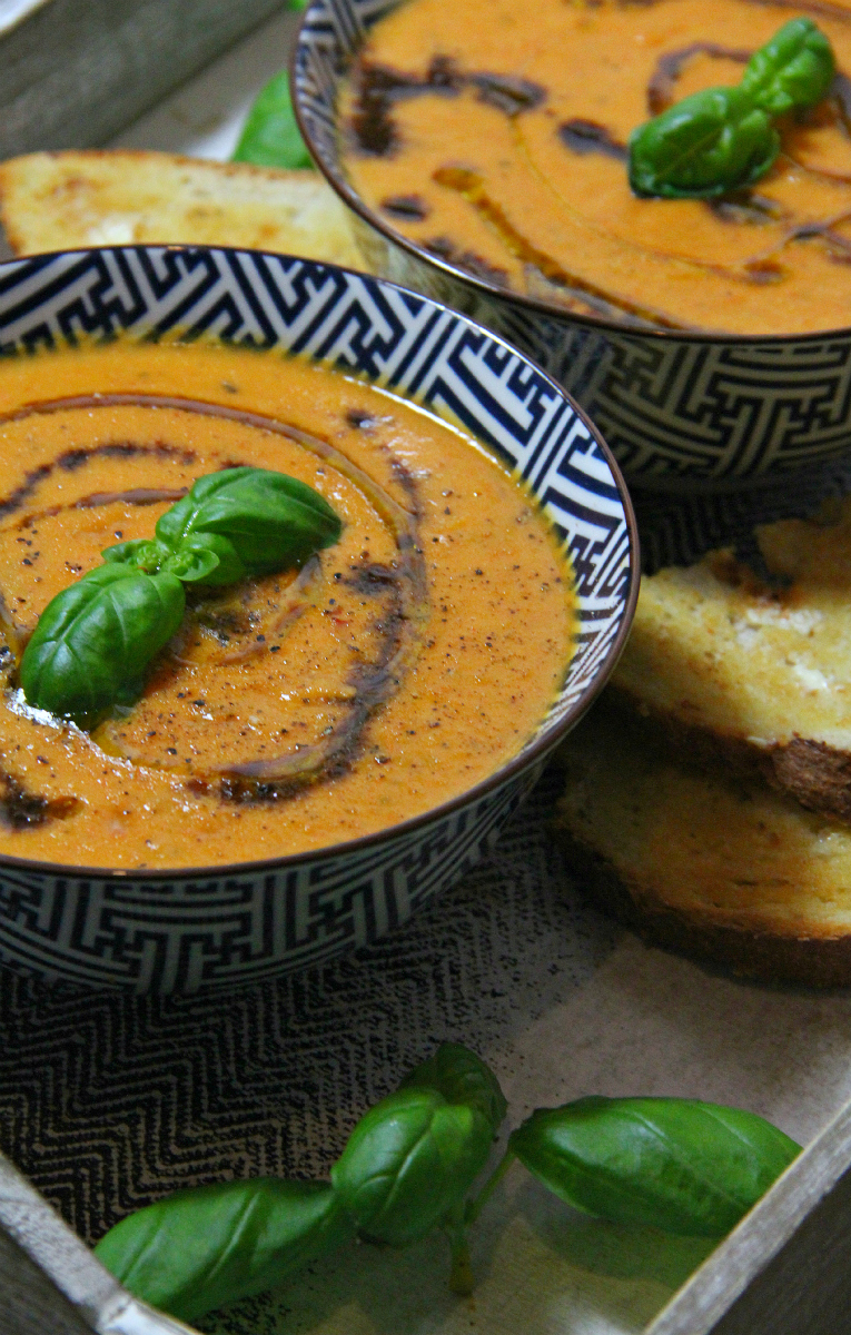 Vegan Roasted & Creamy Tomato Soup - The Vegan Eskimo