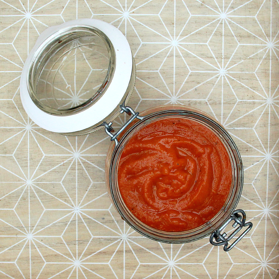 Homemade Tomato Ketchup - The Vegan Eskimo