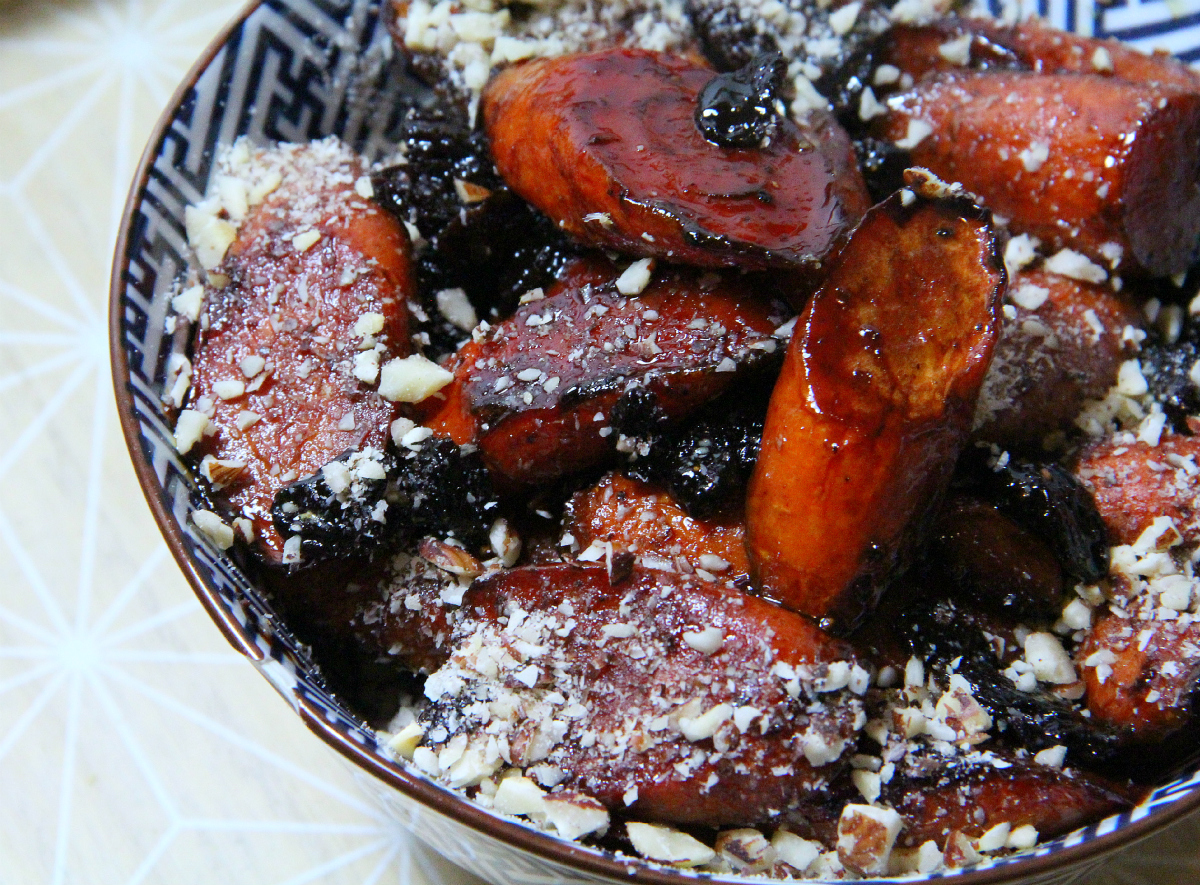 Oven Glazed Carrots & Raisins - The Vegan Eskimo
