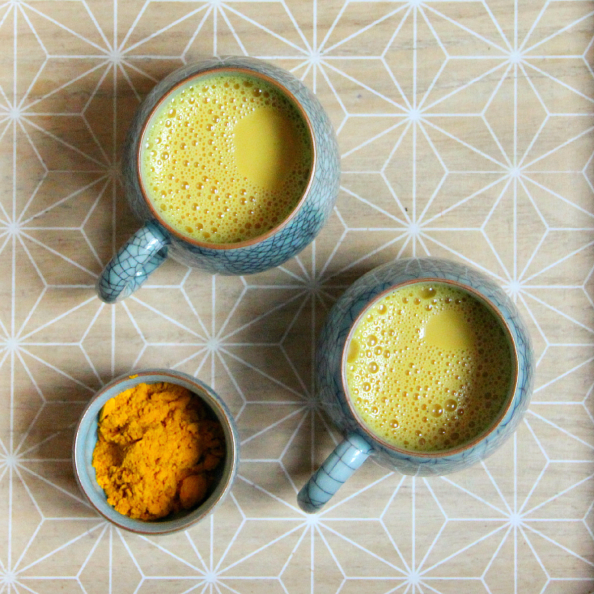 Vegan Haldi Doodh / Golden Turmeric Milk - The Vegan Eskimo