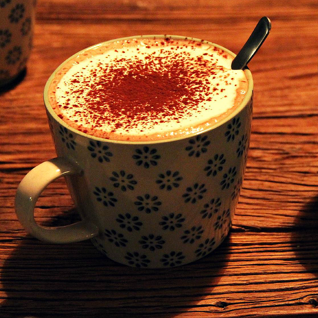 Vegan Hot Chocolate & Whipped Cream - The Vegan Eskimo
