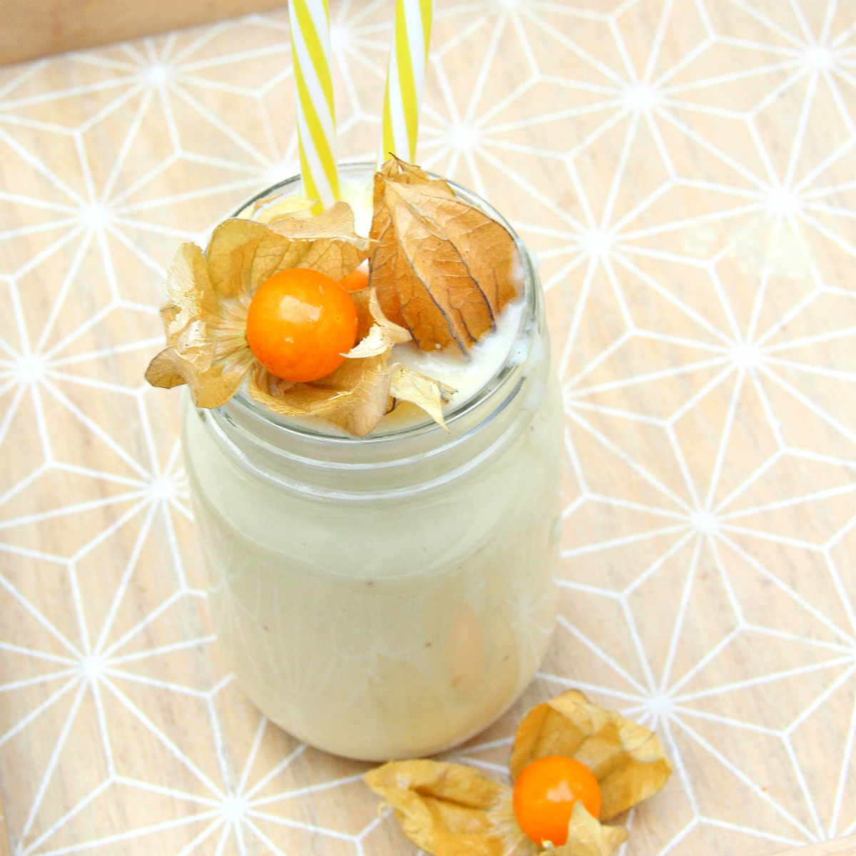 White Golden Honeydew Melon Smoothie - The Vegan Eskimo